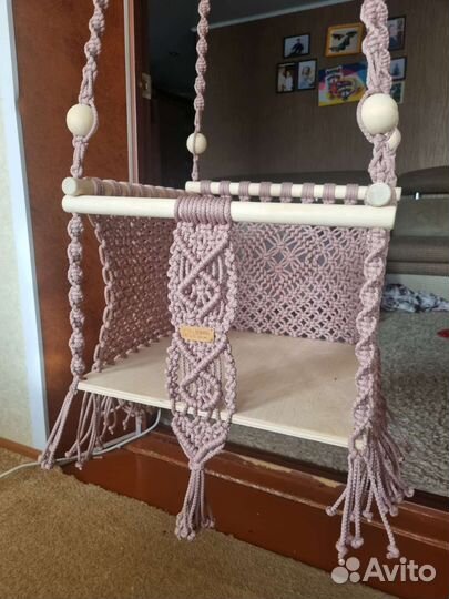 Детская качель подвесная