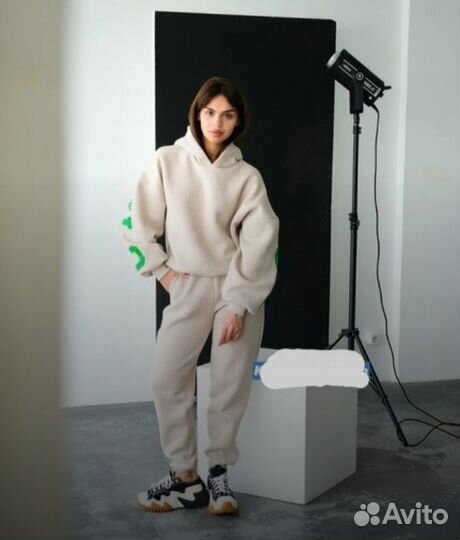 Спортивный костюм на флисе новый