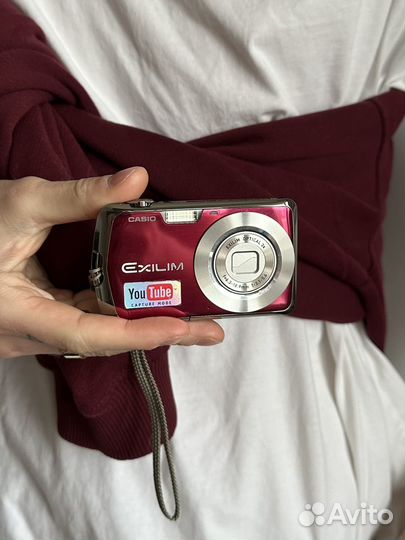 Цифровой фотоаппарат Casio EX-S5