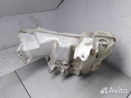 Бачок омывателя Ленд Ровер