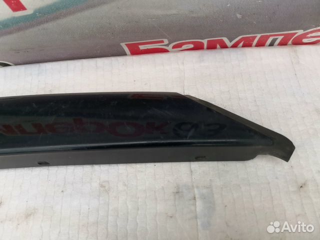 Молдинг лобового стекла передний левый Skoda Fabia