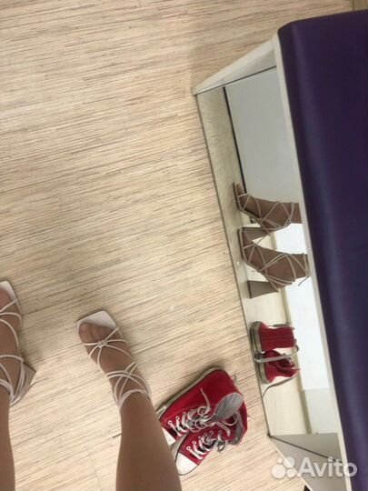 Босоножки женские