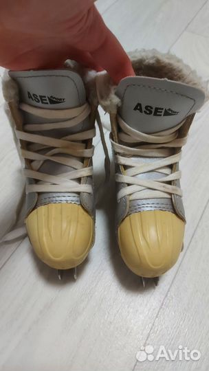 Коньки детские