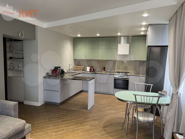 4-к. квартира, 109 м², 2/2 эт.