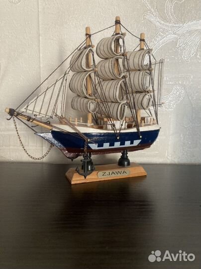 Корабль коллекционный