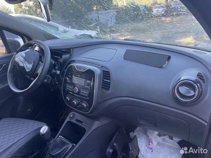 Renault kaptur в разборе