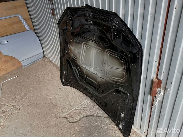 Капот Bmw 520D xdrive A