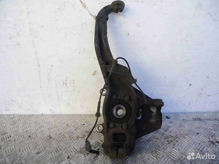 Кулак поворотный левый Nissan Pathfinder R51