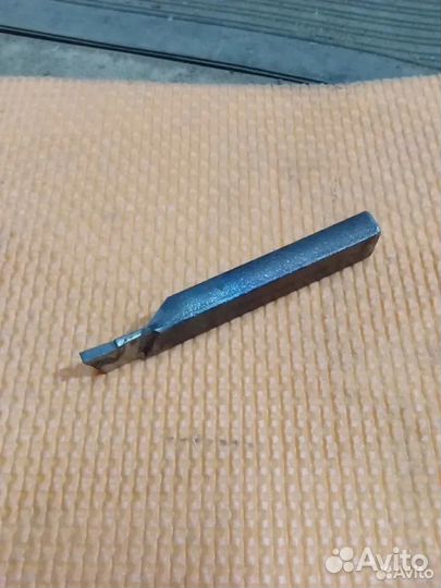 Токарные резцы