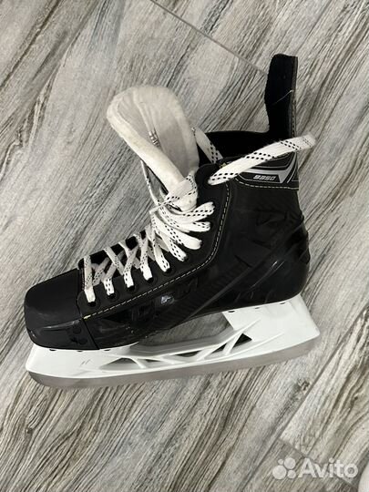 Коньки хоккейные 38 размер