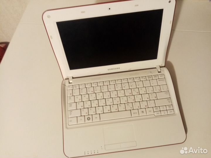 Нетбук Samsung nf 110