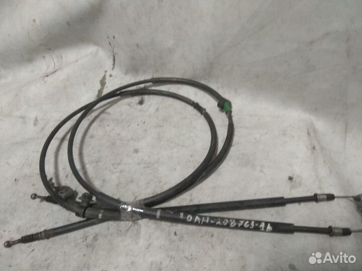 Трос стояночного тормоза Opel Astra H (2004)