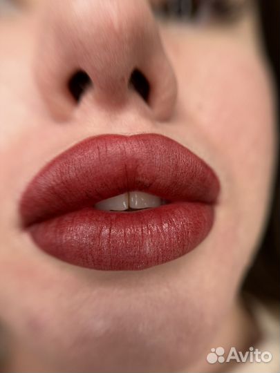 Перманентный макияж бровей, губ, межреснички