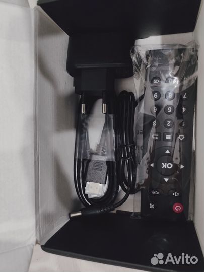 Android tv 4/32Гб приставка Tanix w2 Ultra