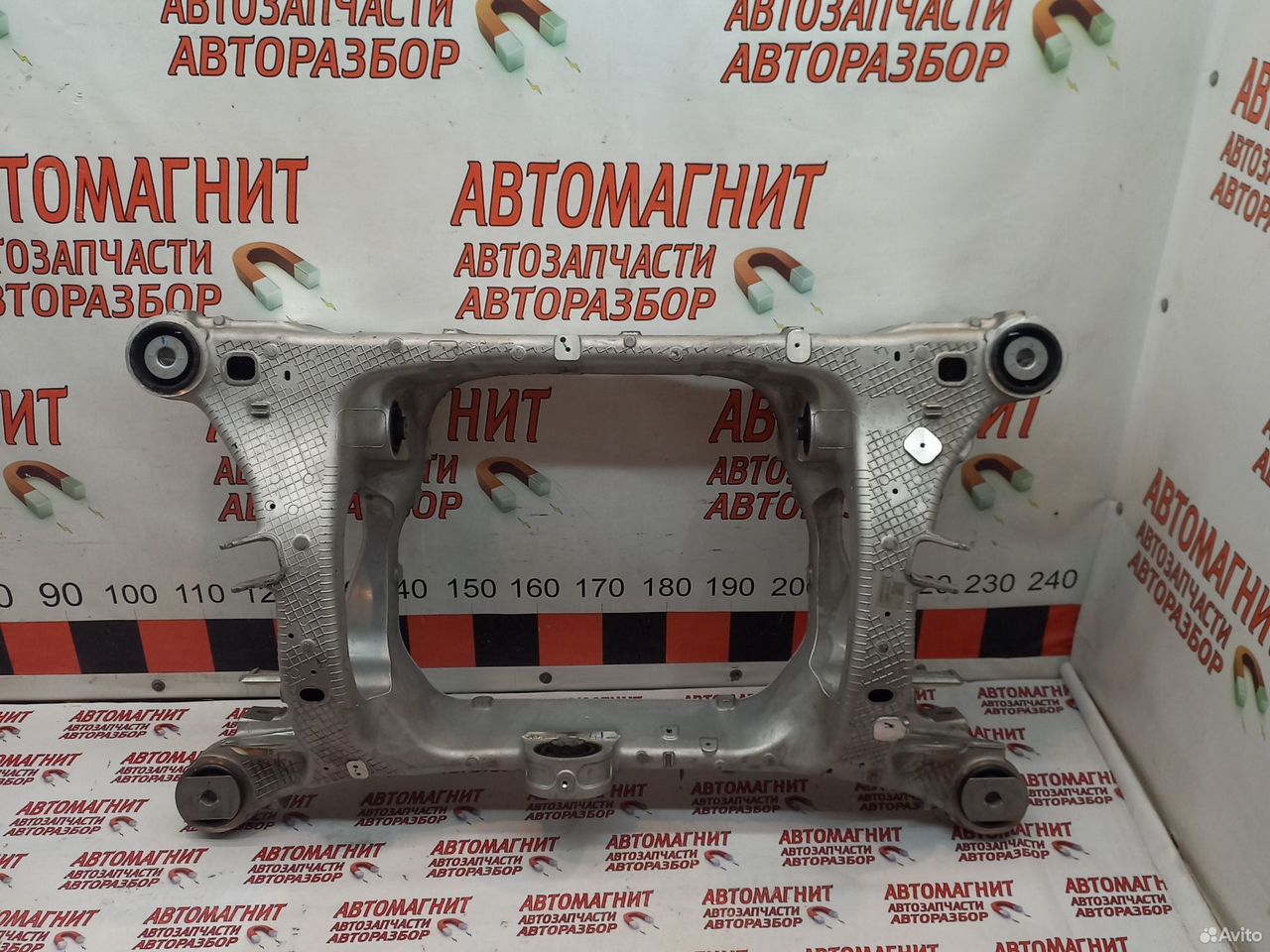 Подрамник задний балка задняя Zeekr 001