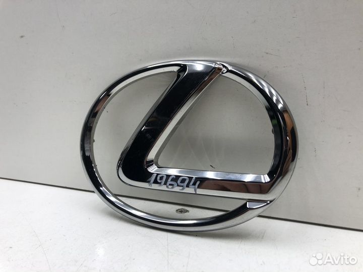 Эмблема Lexus LX 570 2007-2020