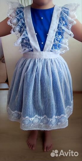 Белый школьный фартук, новый