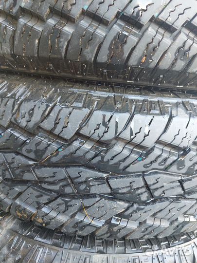 Toyo Open Country A/T Plus 235/65 R17