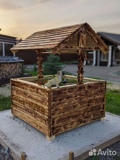 Колодец декоративный