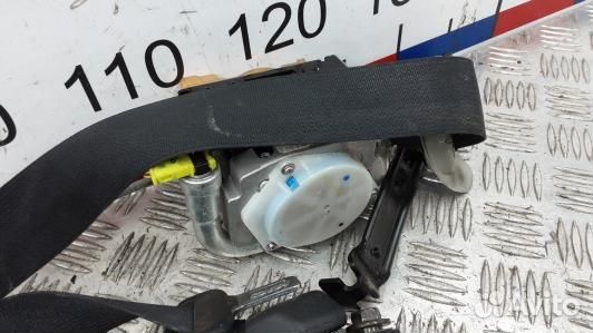 Ремень безопасности с пиропатроном сиденья передне