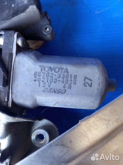 Стеклоподъемник задний правый Toyota Camry 40