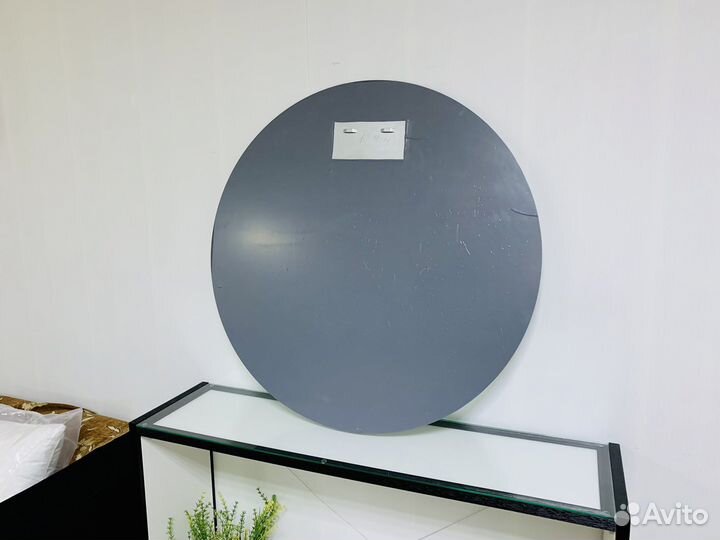 Круглое зеркало