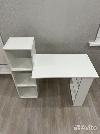 Письменный стол