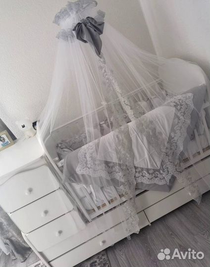 Детская кроватка