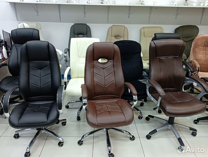 Кресло для руководителя LUX