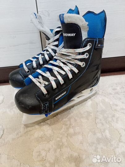 Коньки хоккейные