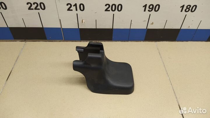 Крышка кронштейна сиденья Land Cruiser (150) -Prad