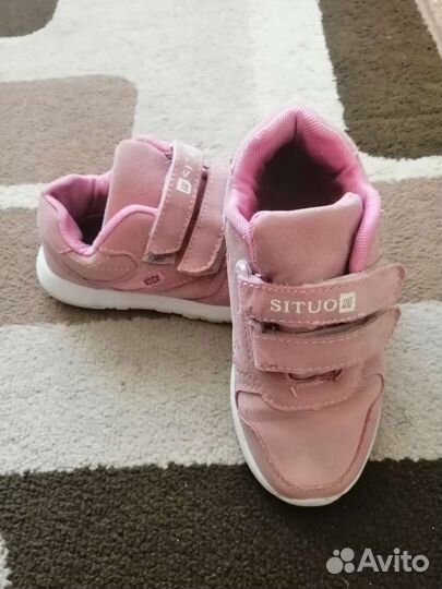 Кроссовки для девочки 30