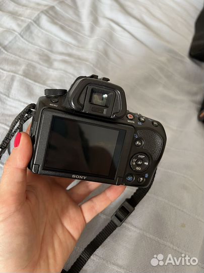 Зеркальный фотоаппарат sony A37