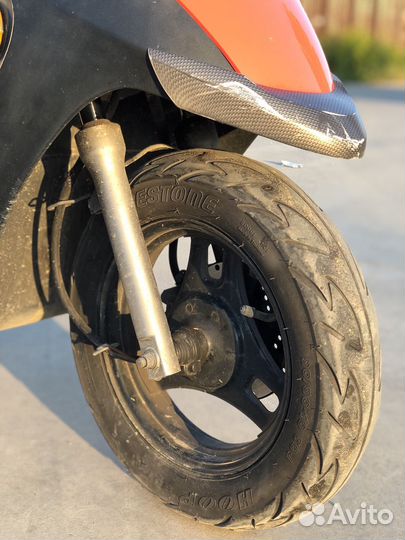 Скутер Suzuki lets 2 new Япония