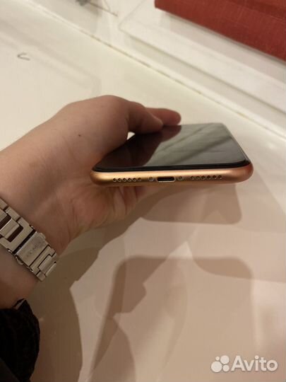 iPhone Xr, 128 ГБ