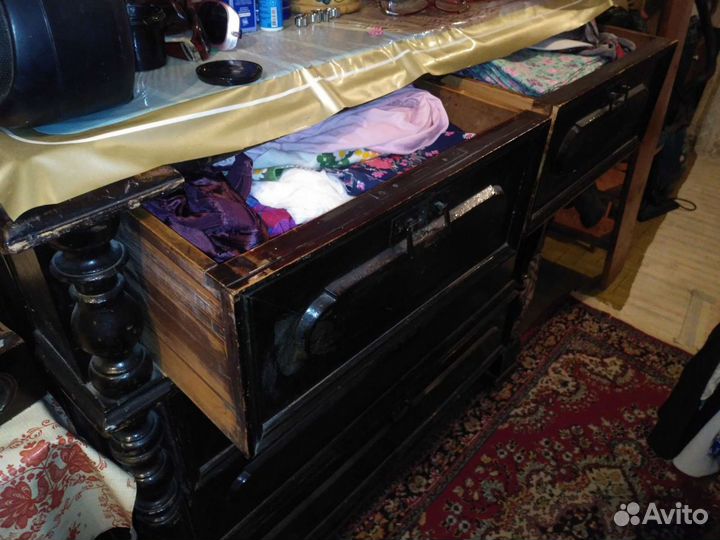 Антикварный комод