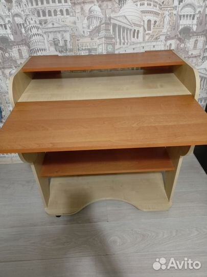 Продам письменный стол