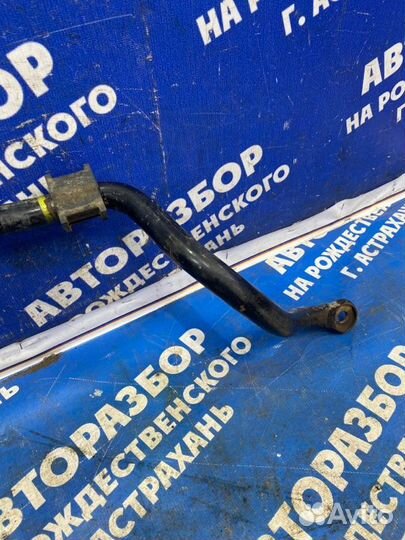 Передний стабилизатор Mitsubishi Lancer Cedia