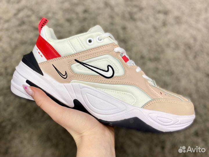 Кроссовки женские Nike M2K Tekno кремовые