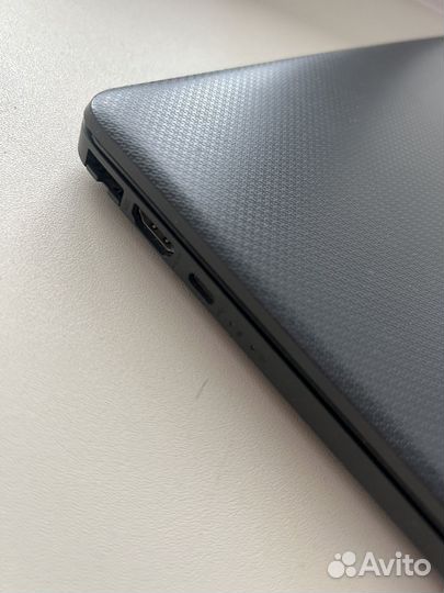 Ноутбук HP 15-gw0008u 15.6