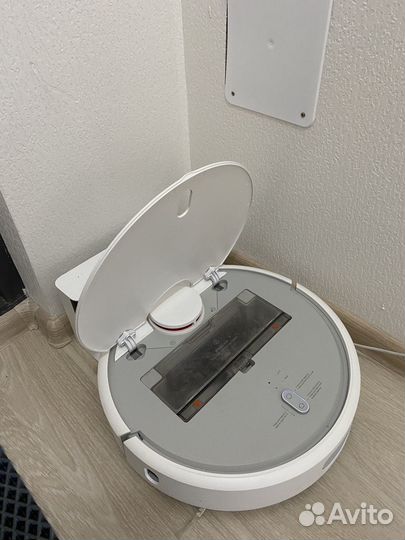 Робот пылесос xiaomi Robot Vacuum Cleaner