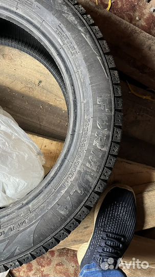 Pirelli Ice Zero 205/55 R16