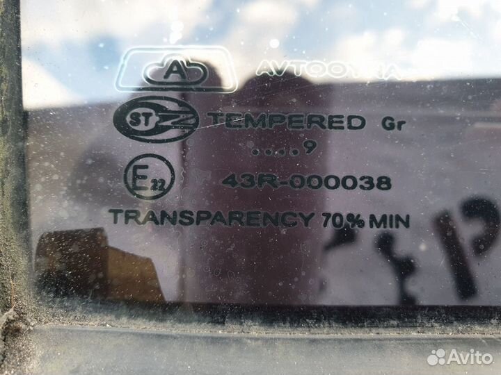 Стекло двери задняя правая Daewoo Nexia