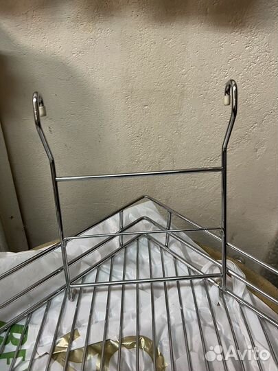 Угловая полка для ванной