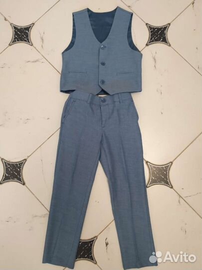 Костюм на мальчика: брюки и жилетка 116 размер