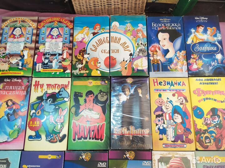 DVD плейр Акай видео кассеты