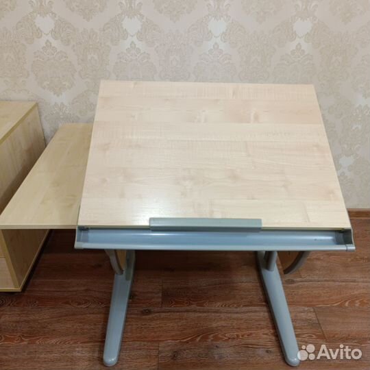 Растущий стол и стул для школьника