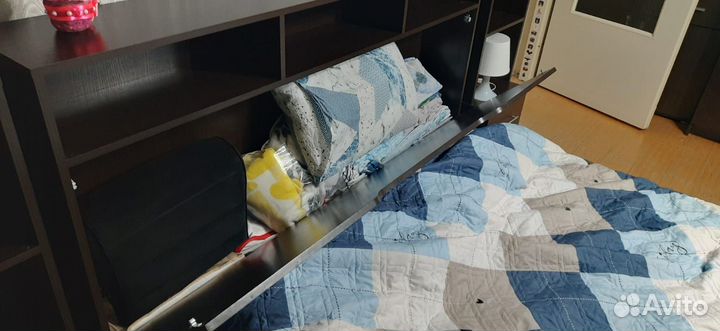 Кровать двухспальная с матрасом 160х200см