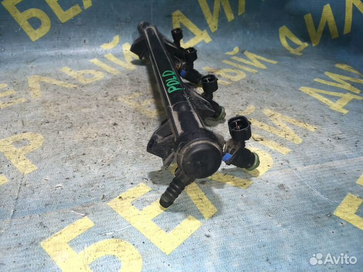 Топливная рампа форсунка Volkswagen Polo sed Rus