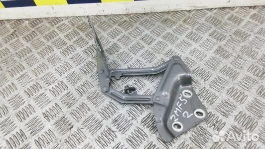 Петля капота volkswagen touareg 7L (2MF05D502)